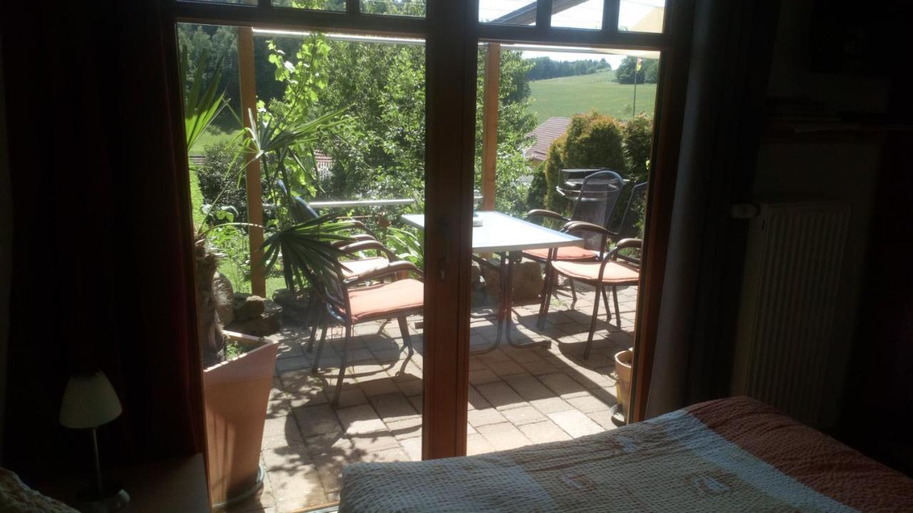 Apartment Mit Gartenblick Eckersdorf Экстерьер фото